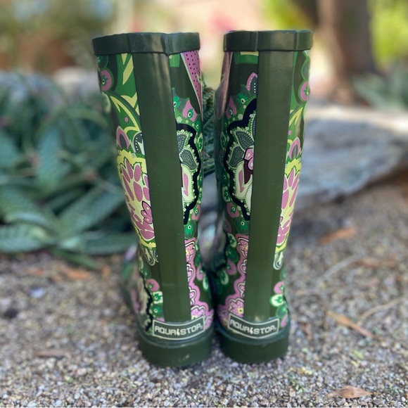 Rain Boots🌧️ Floral Green + Pink - Picture 4 of 11